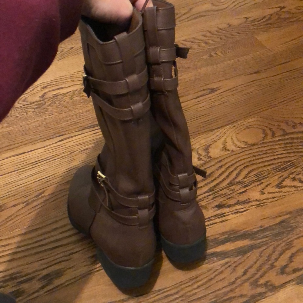 Boots - Picture 2 of 4